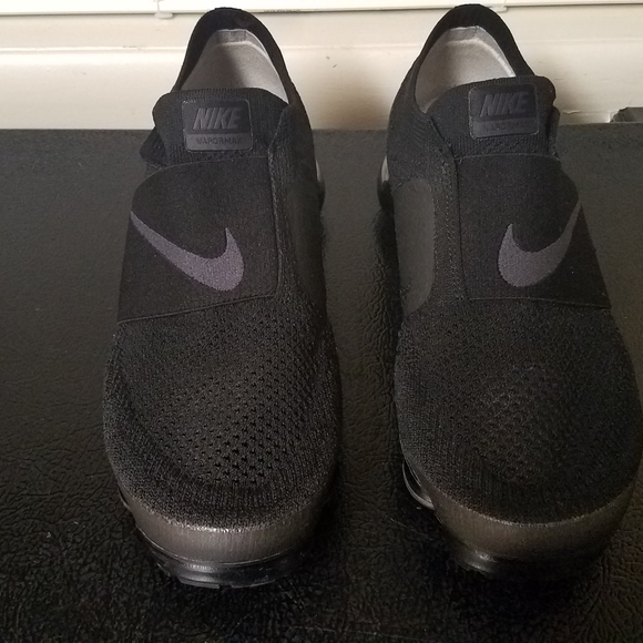 air vapormax moc triple black